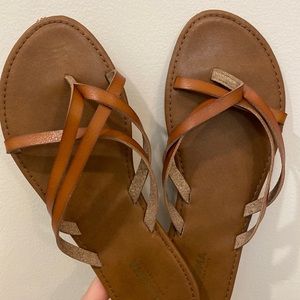 Sonoma sandals